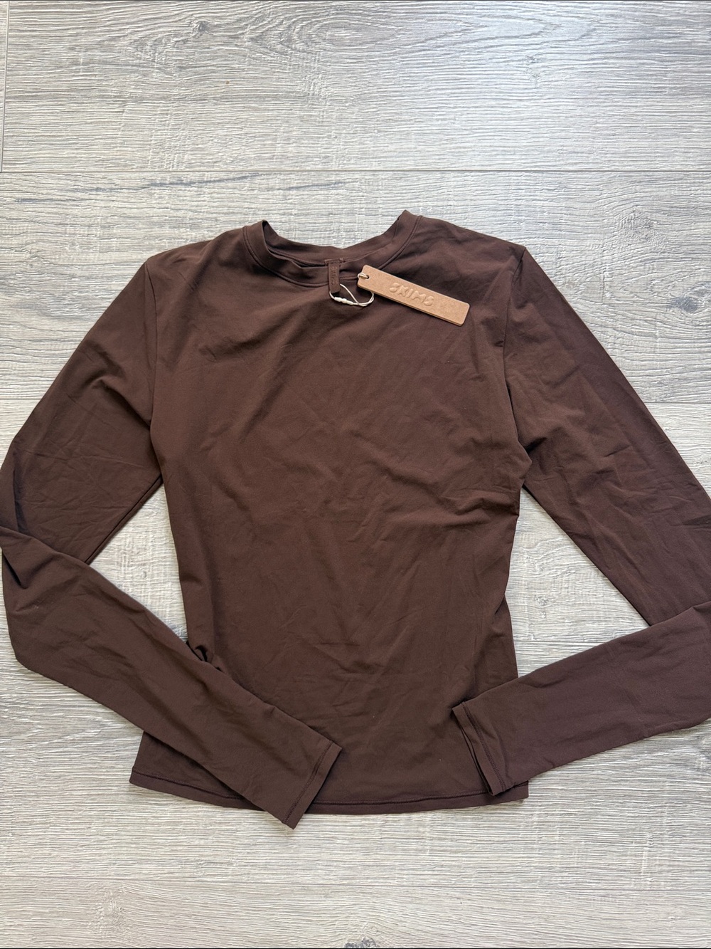 SKIMS Fits Everybody Long sleeve T-Shirt Cocoa - Small NEW W TAG